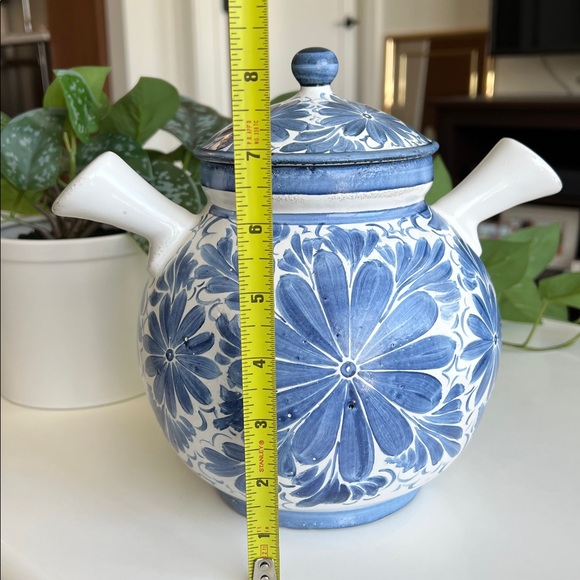 Vintage Painted Floral Ceramic Jar Vessel Blue & White Decor - Picture 16 of 17